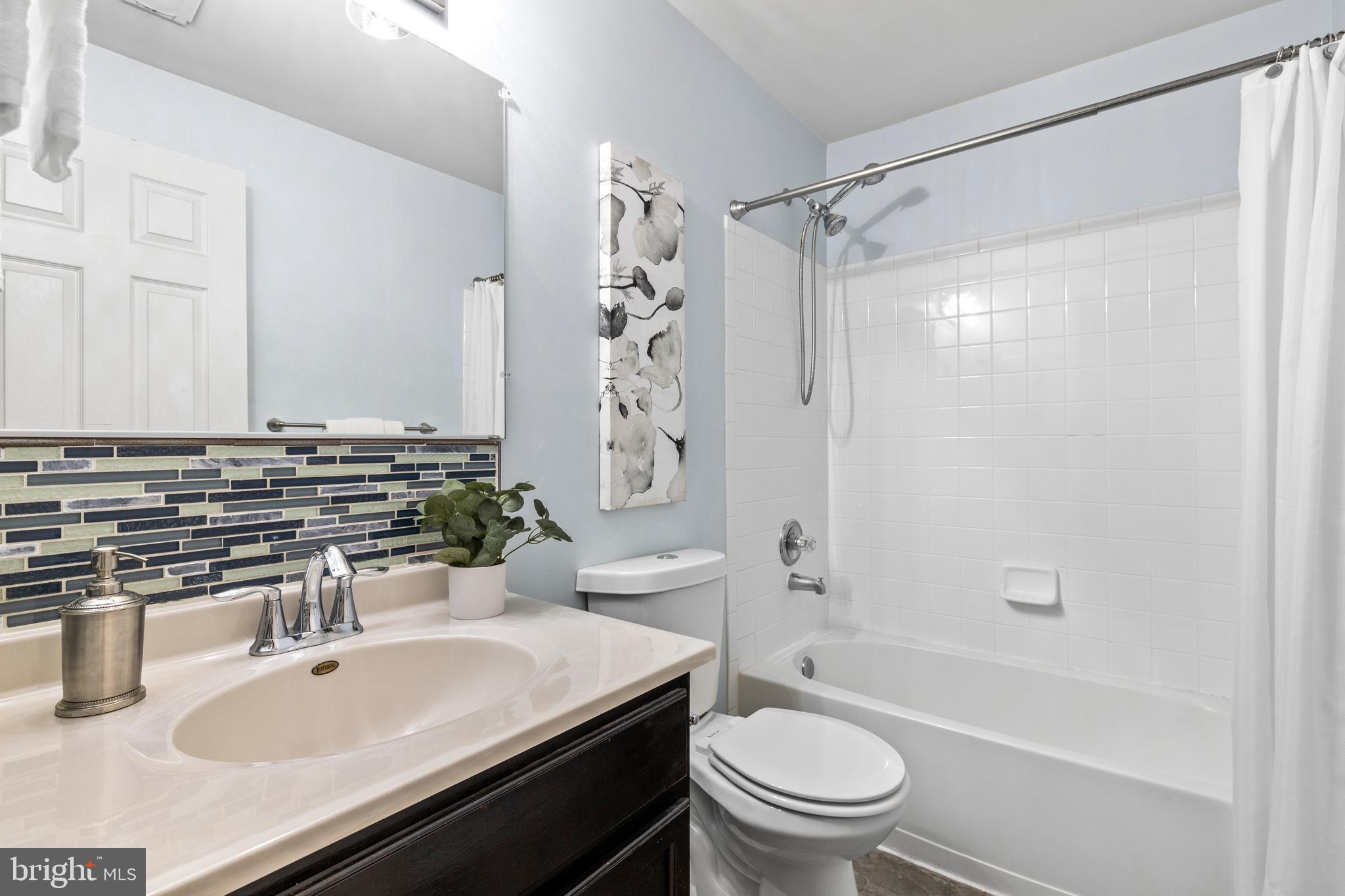 10025 DARNAWAY COURT