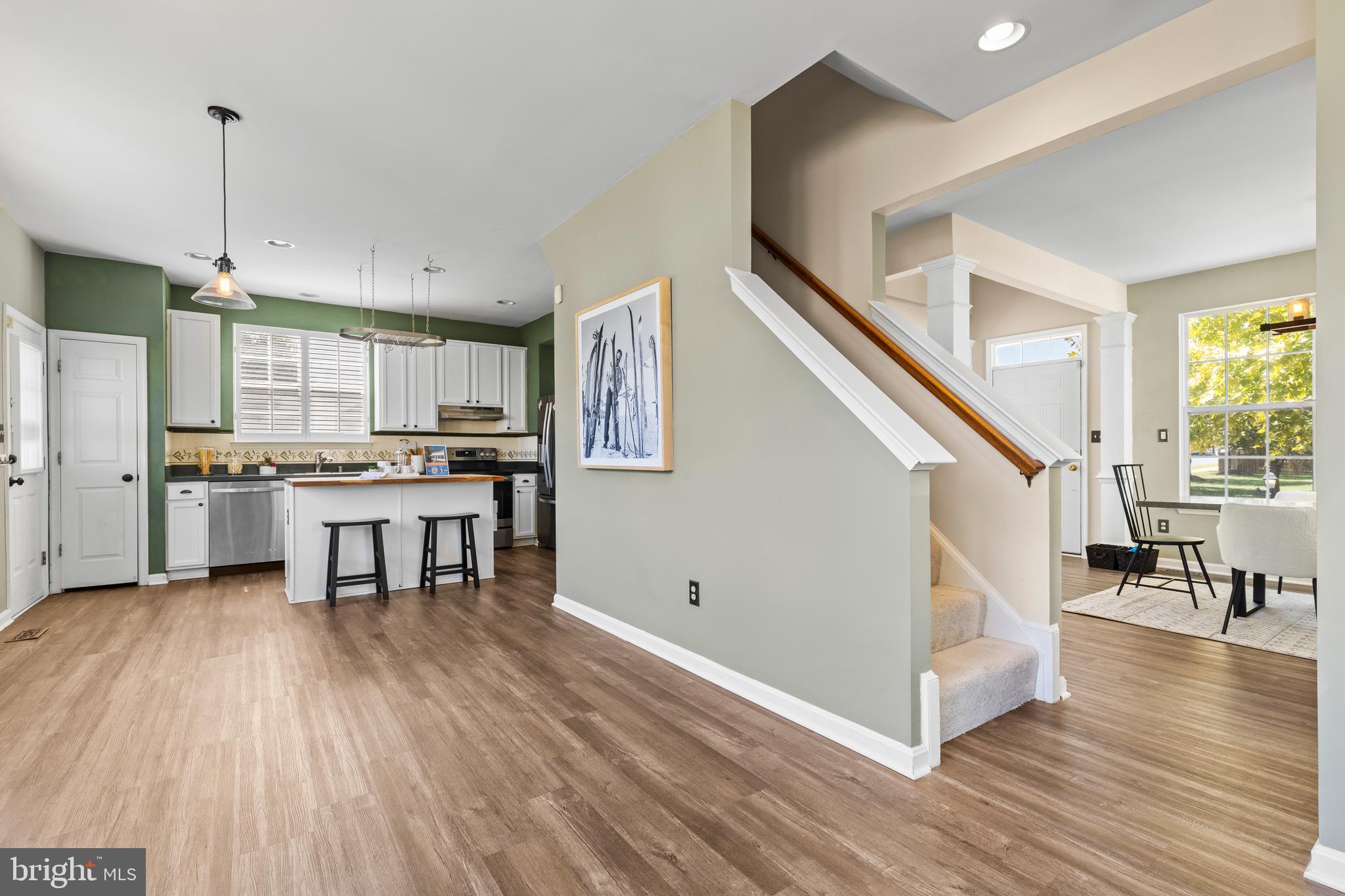 10025 DARNAWAY COURT