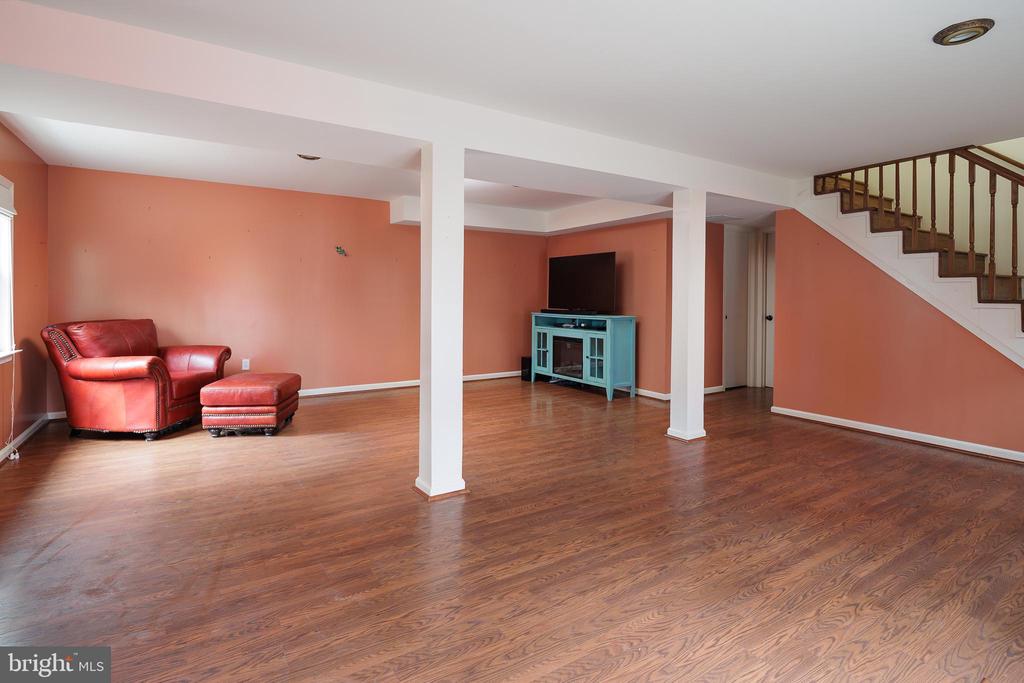 1608 MOUNTAIN ROAD