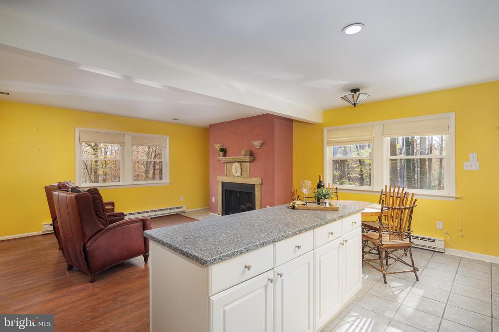 1608 MOUNTAIN ROAD