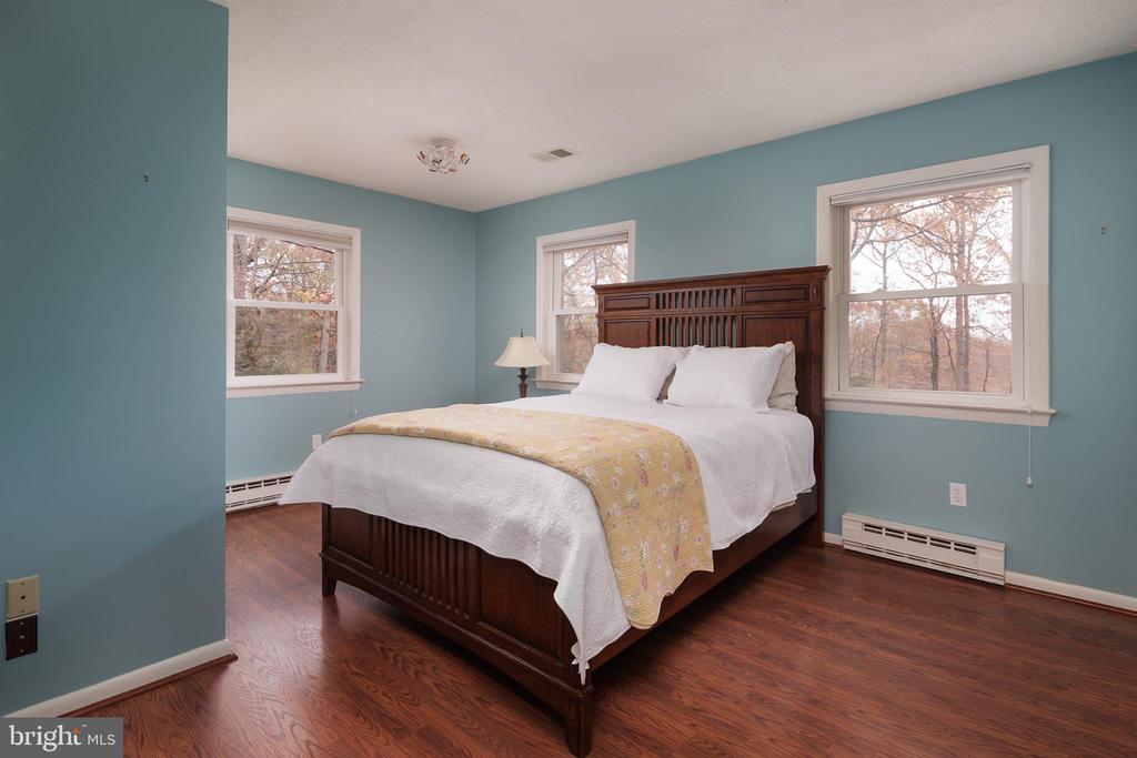 1608 MOUNTAIN ROAD