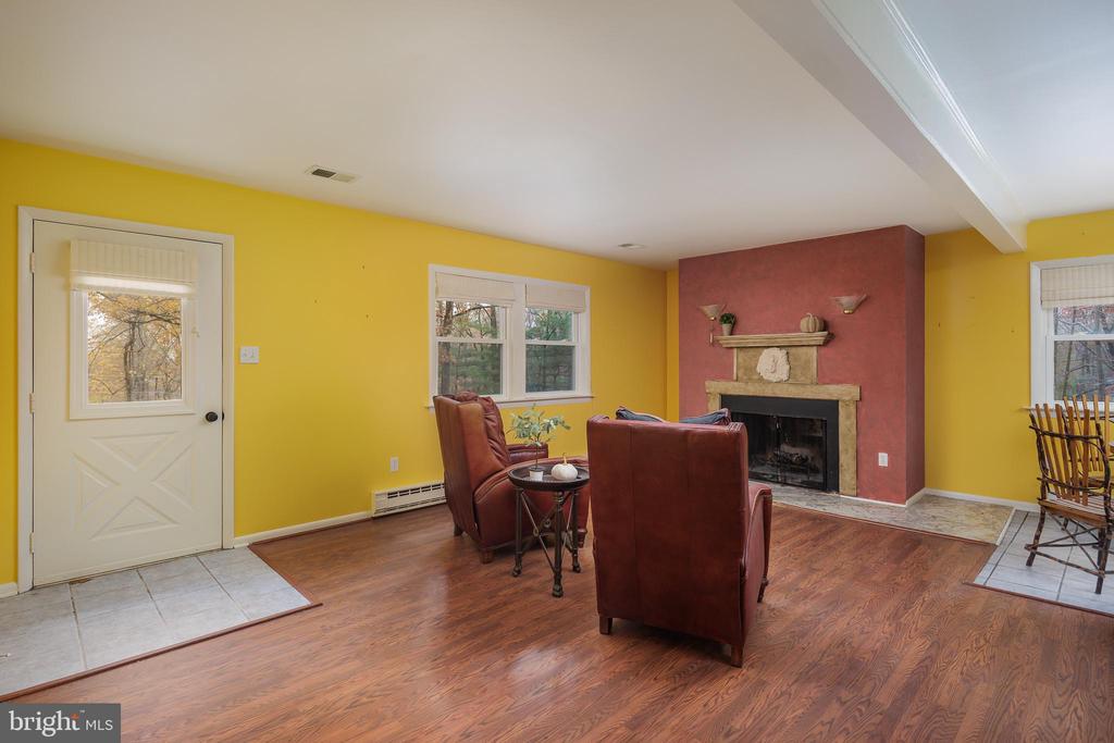 1608 MOUNTAIN ROAD
