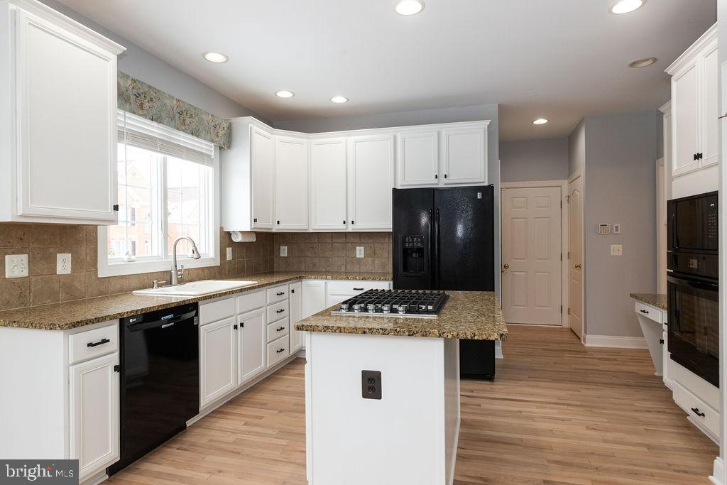 15708 ROTHSCHILD COURT