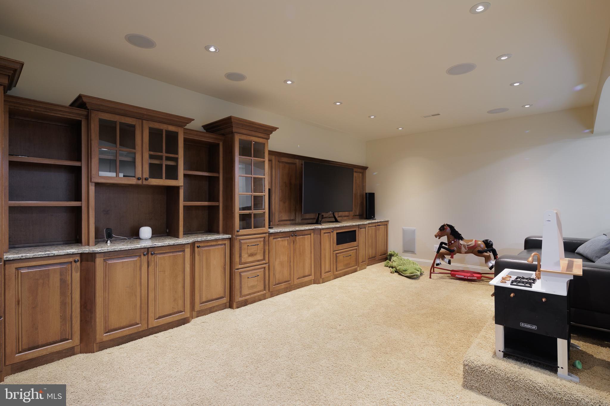 15713 ROTHSCHILD COURT