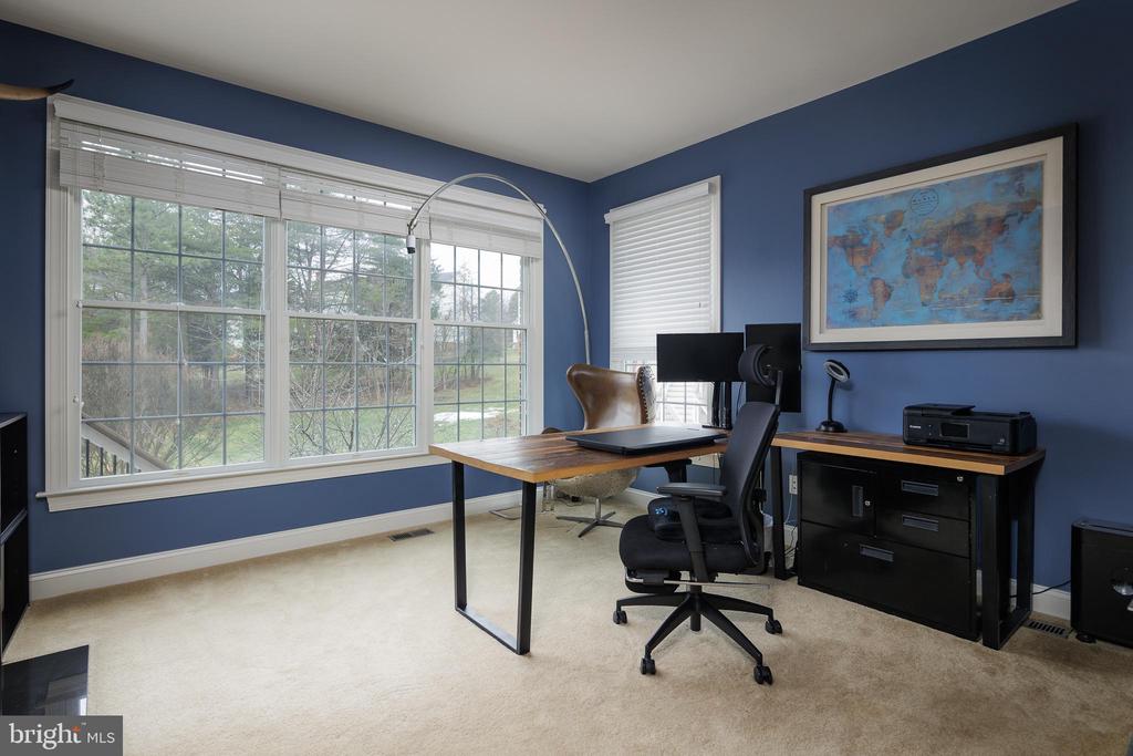 15713 ROTHSCHILD COURT