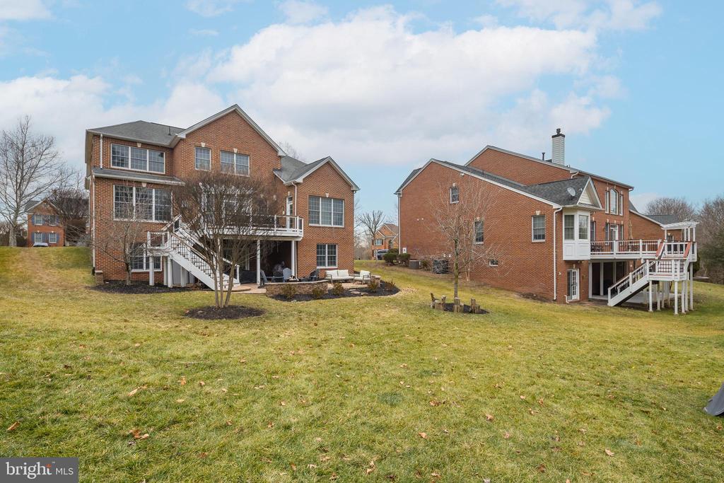 15713 ROTHSCHILD COURT