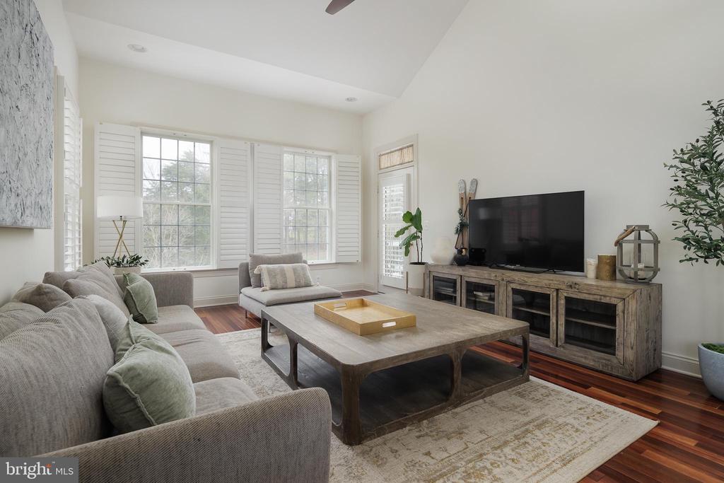 15713 ROTHSCHILD COURT