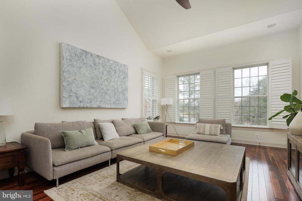 15713 ROTHSCHILD COURT