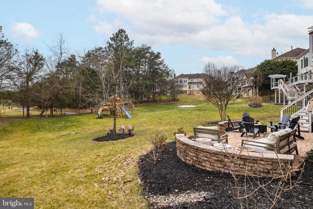 15713 ROTHSCHILD COURT