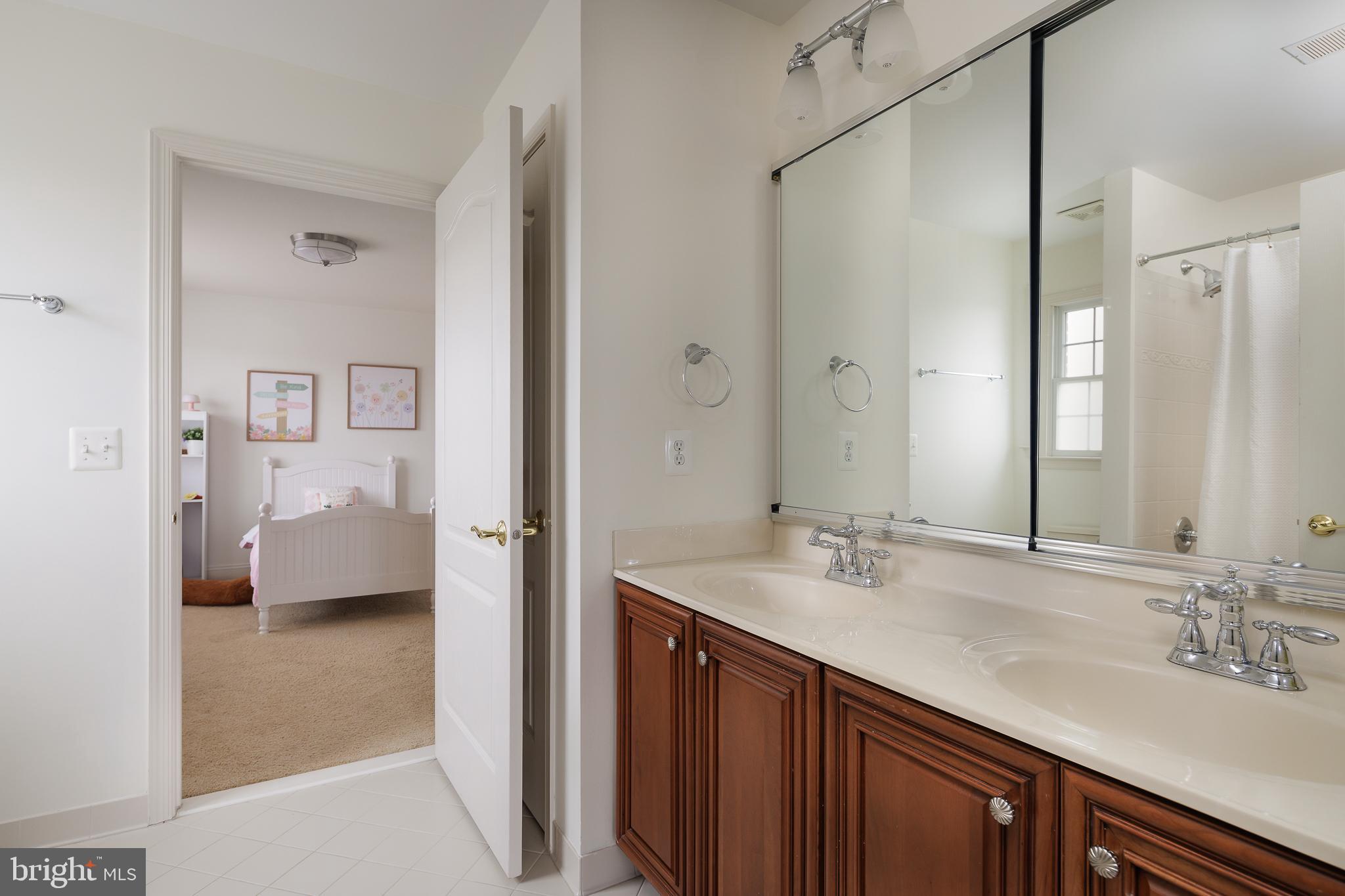 15713 ROTHSCHILD COURT