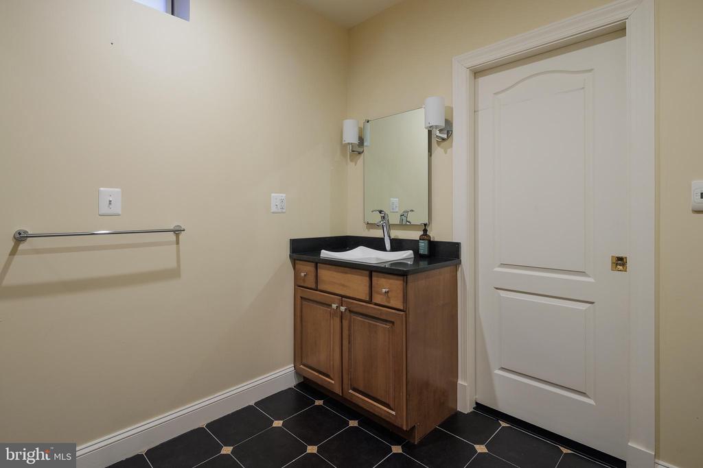 15713 ROTHSCHILD COURT