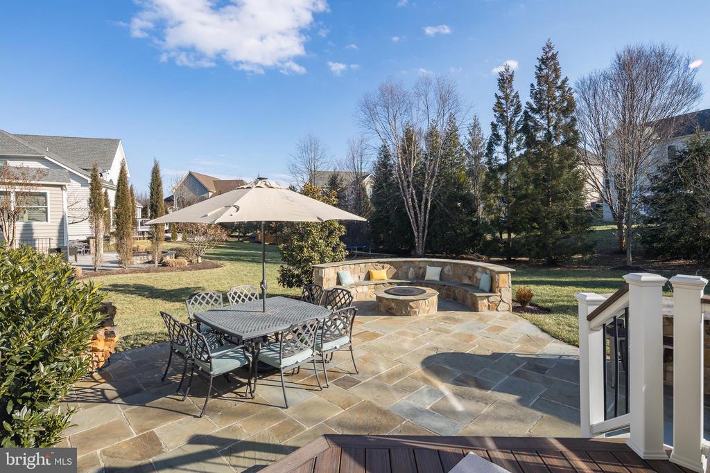 4665 GLASS MOUNTAIN WAY