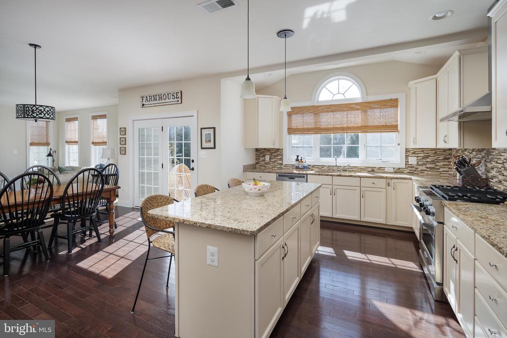 4665 GLASS MOUNTAIN WAY