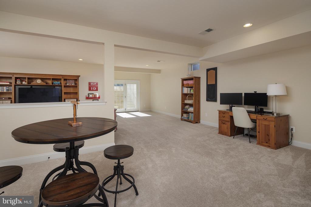 4665 GLASS MOUNTAIN WAY