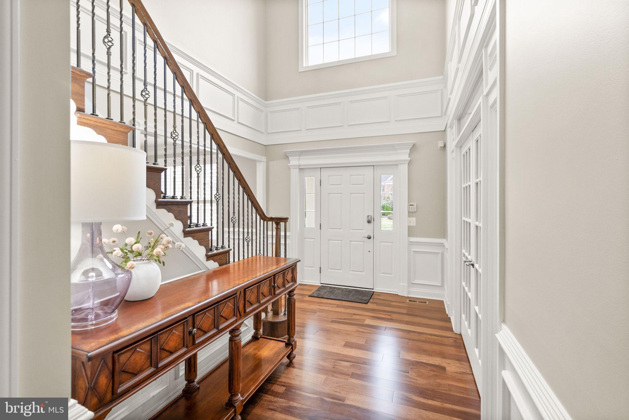 5360 WALKERTON COURT