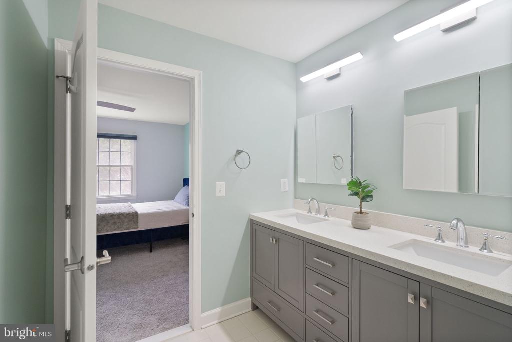 5360 WALKERTON COURT