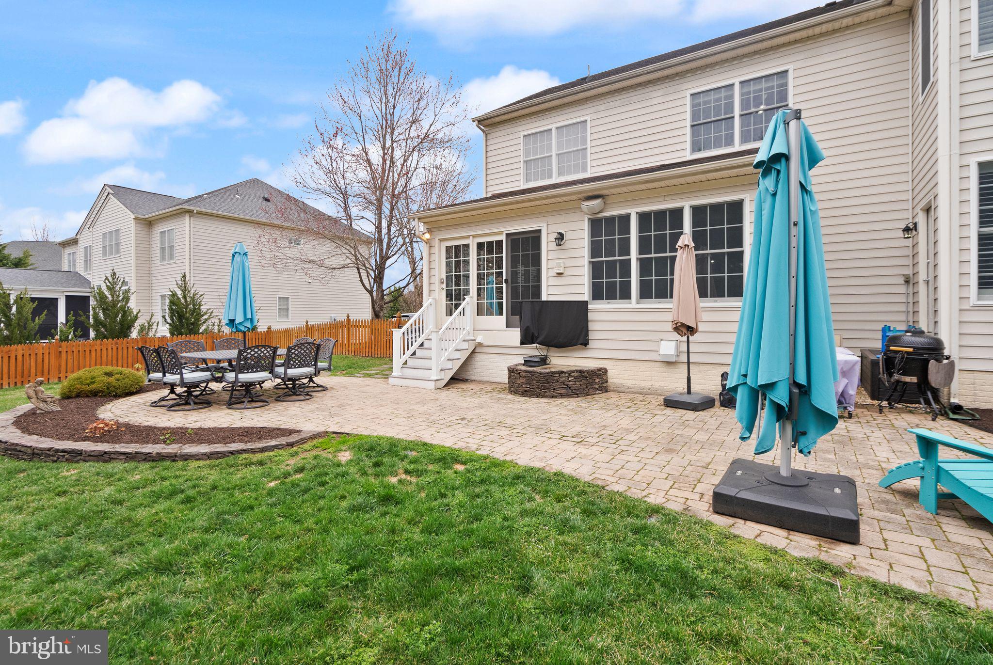 5360 WALKERTON COURT