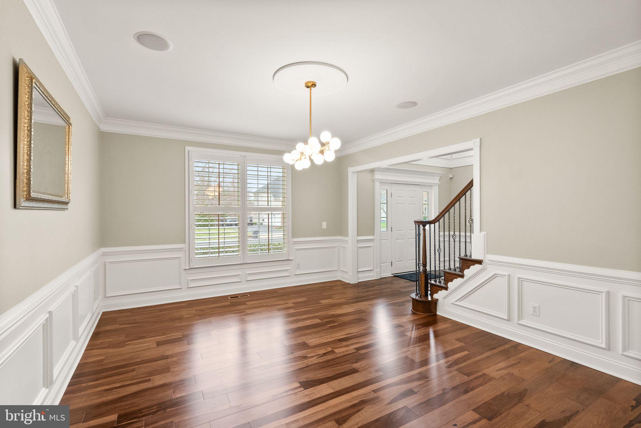 5360 WALKERTON COURT