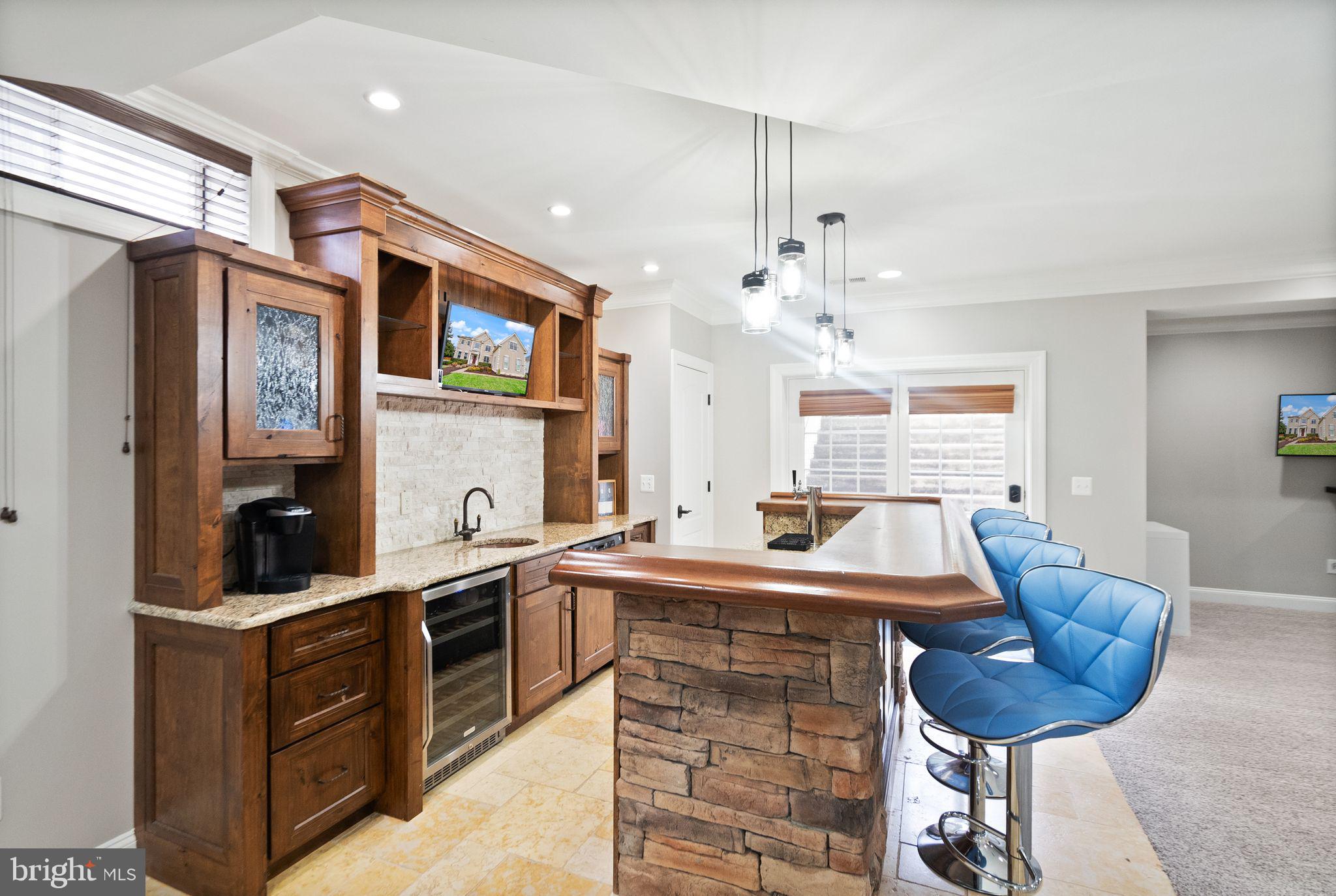 5360 WALKERTON COURT