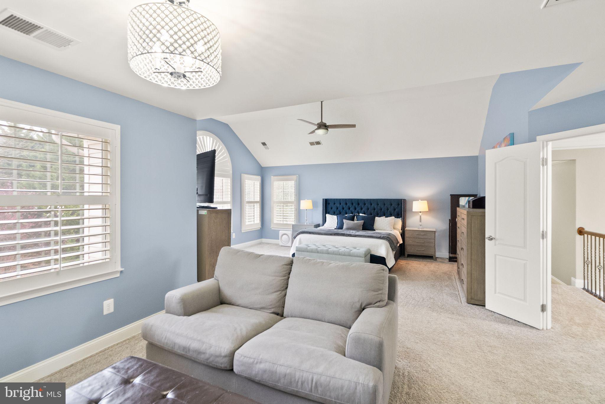 5360 WALKERTON COURT