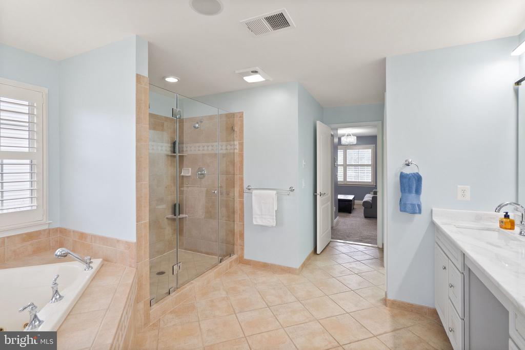 5360 WALKERTON COURT