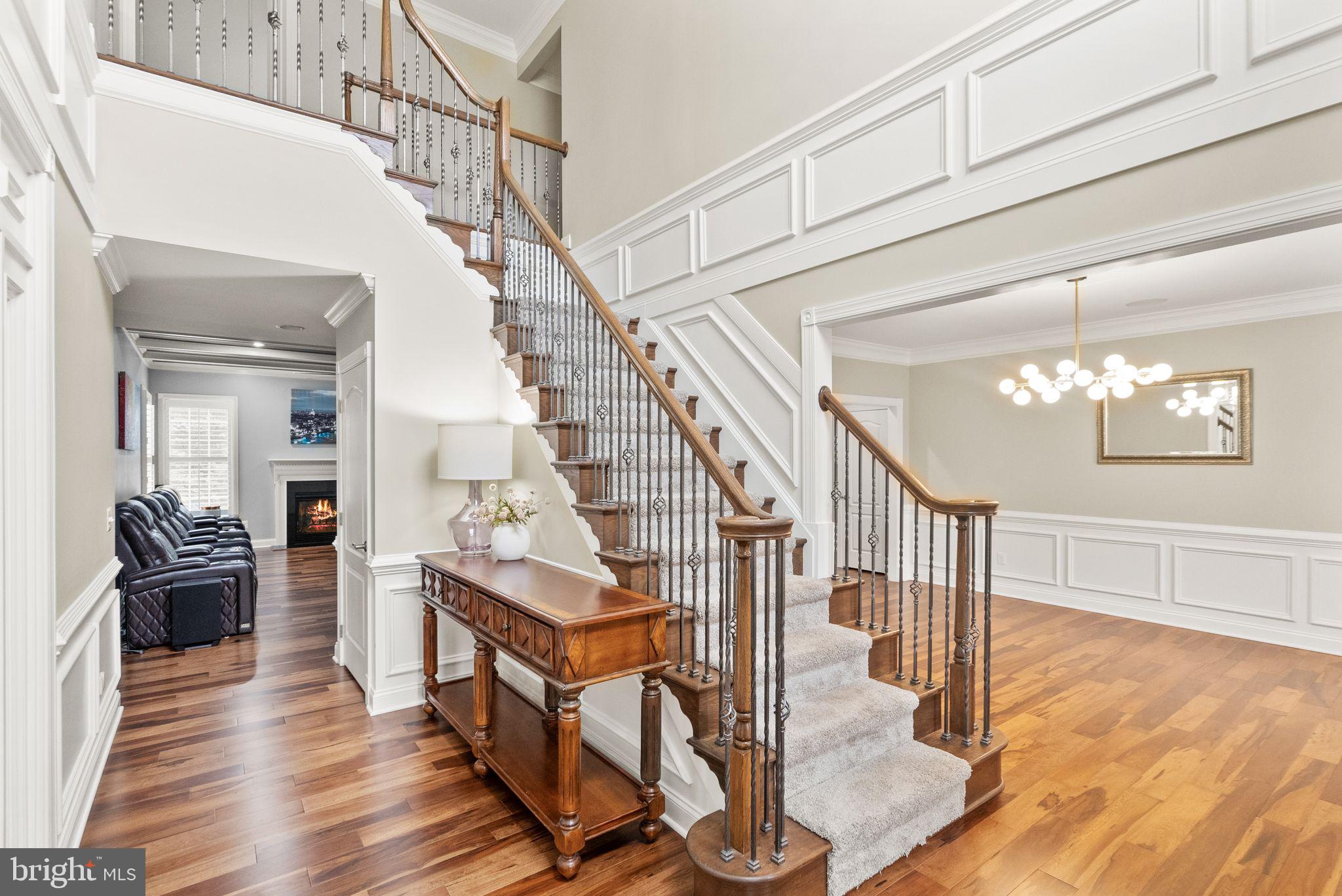 5360 WALKERTON COURT