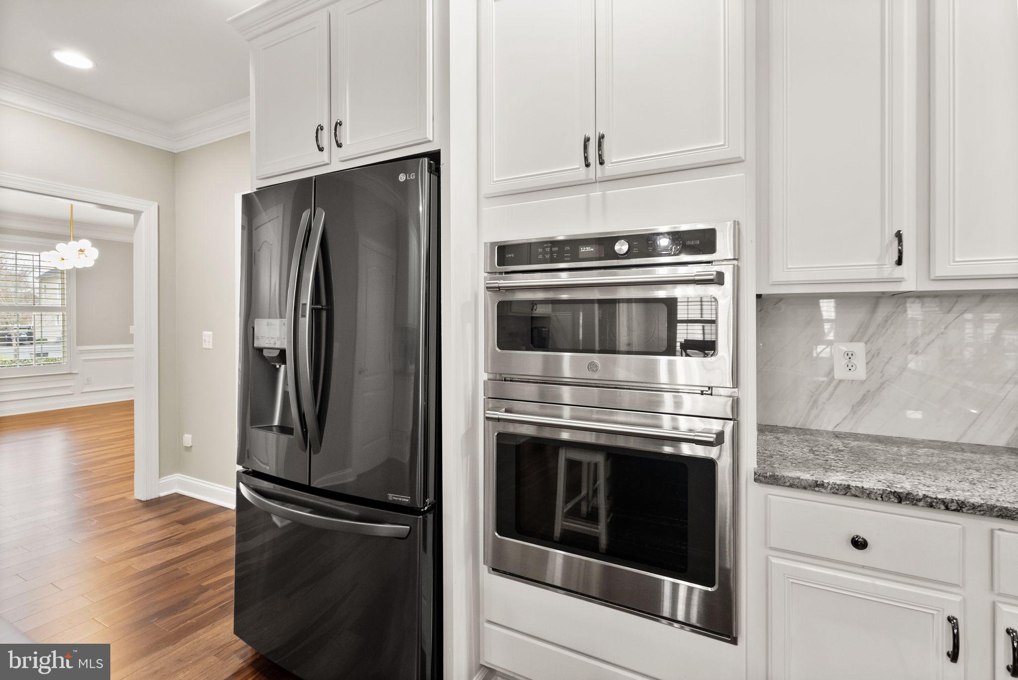 5360 WALKERTON COURT
