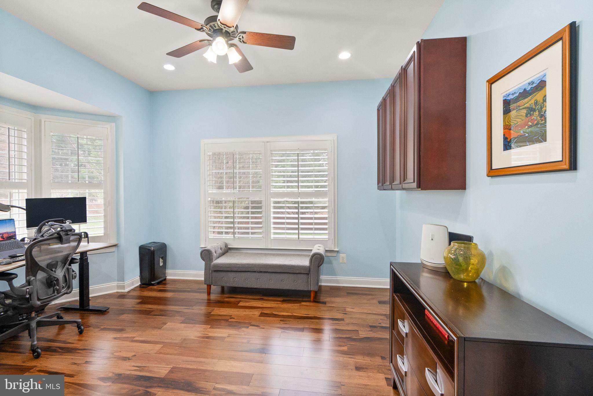 5360 WALKERTON COURT