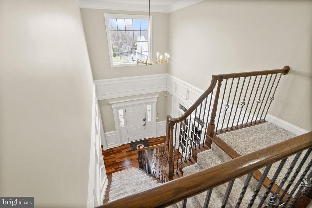 5360 WALKERTON COURT