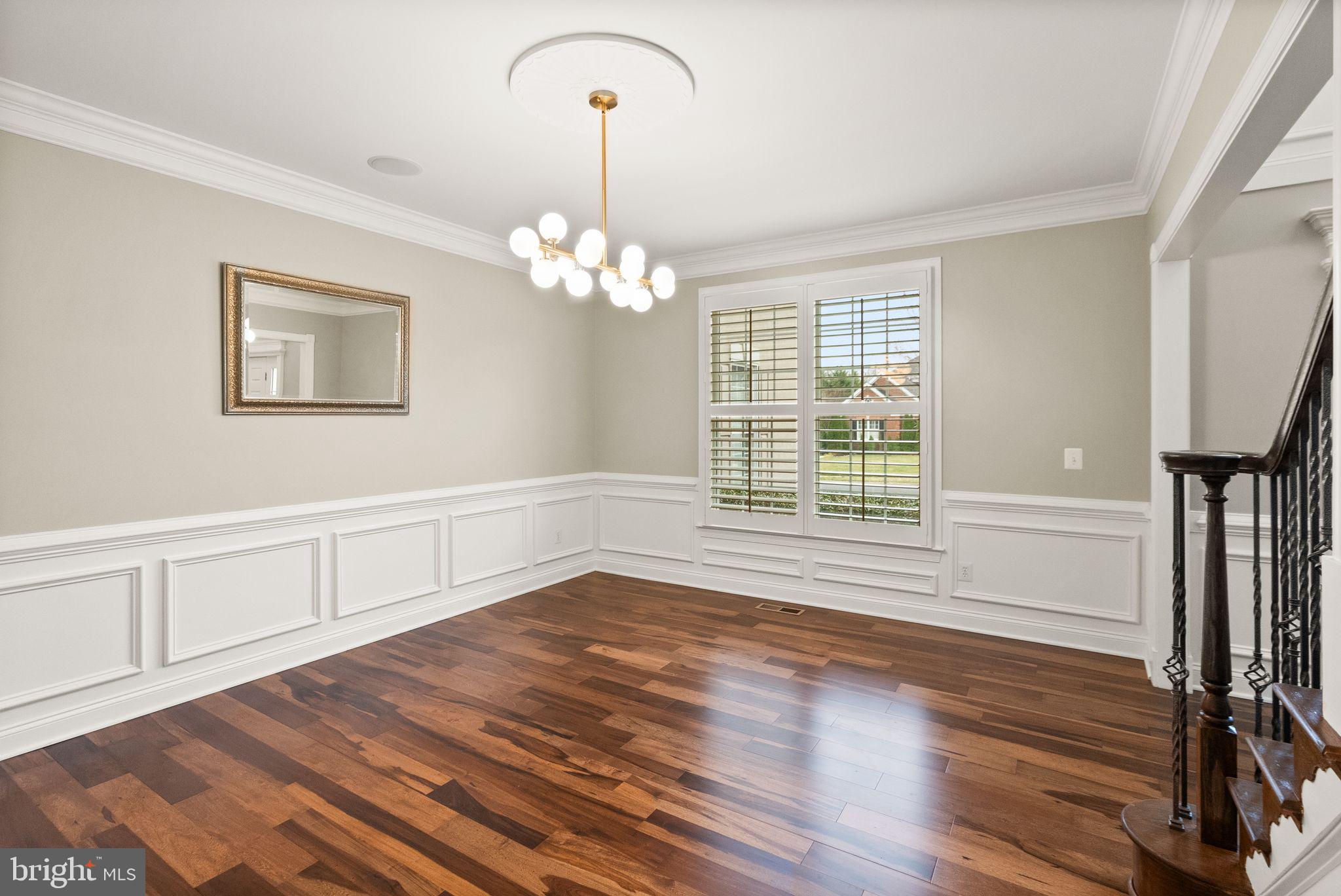 5360 WALKERTON COURT