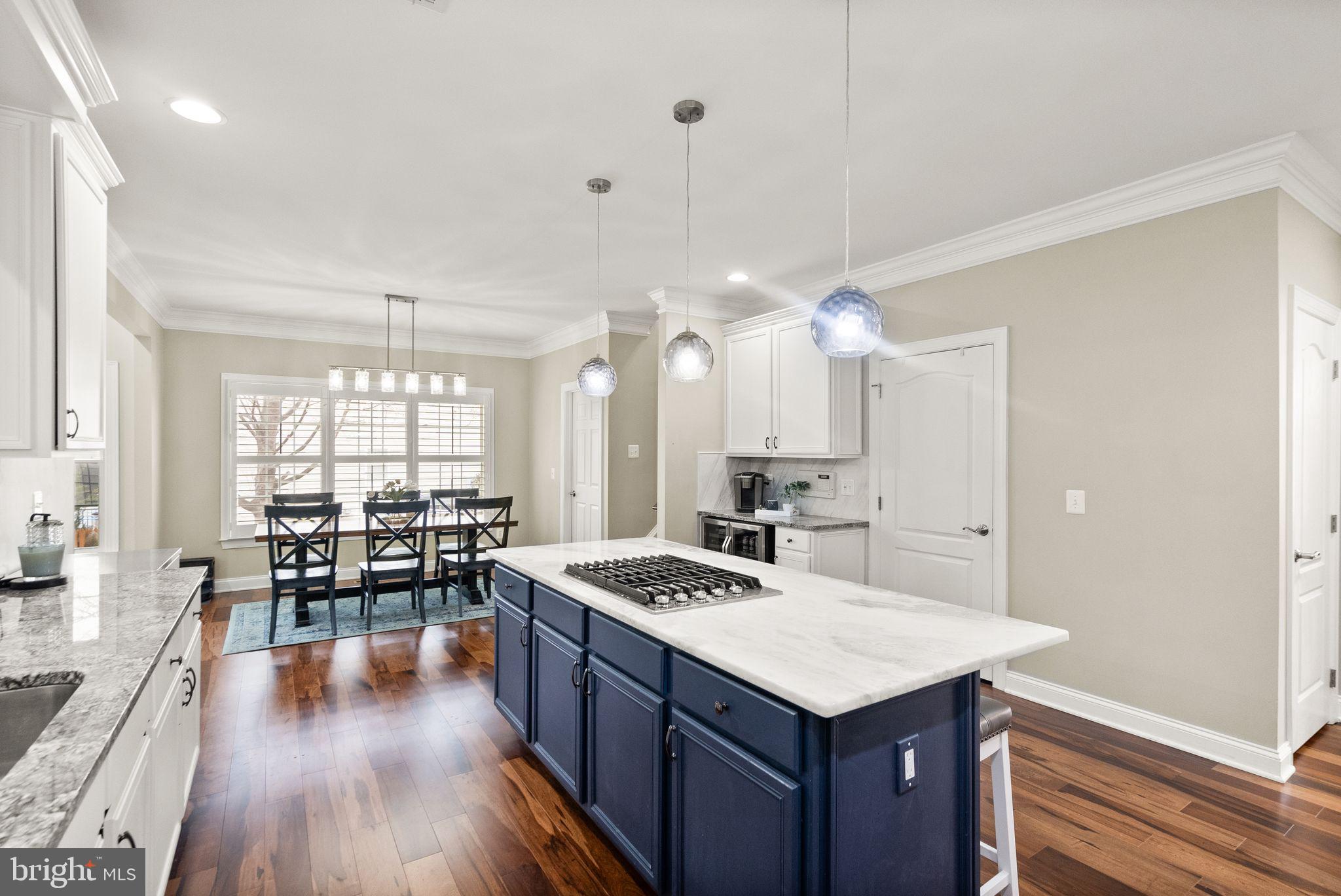 5360 WALKERTON COURT