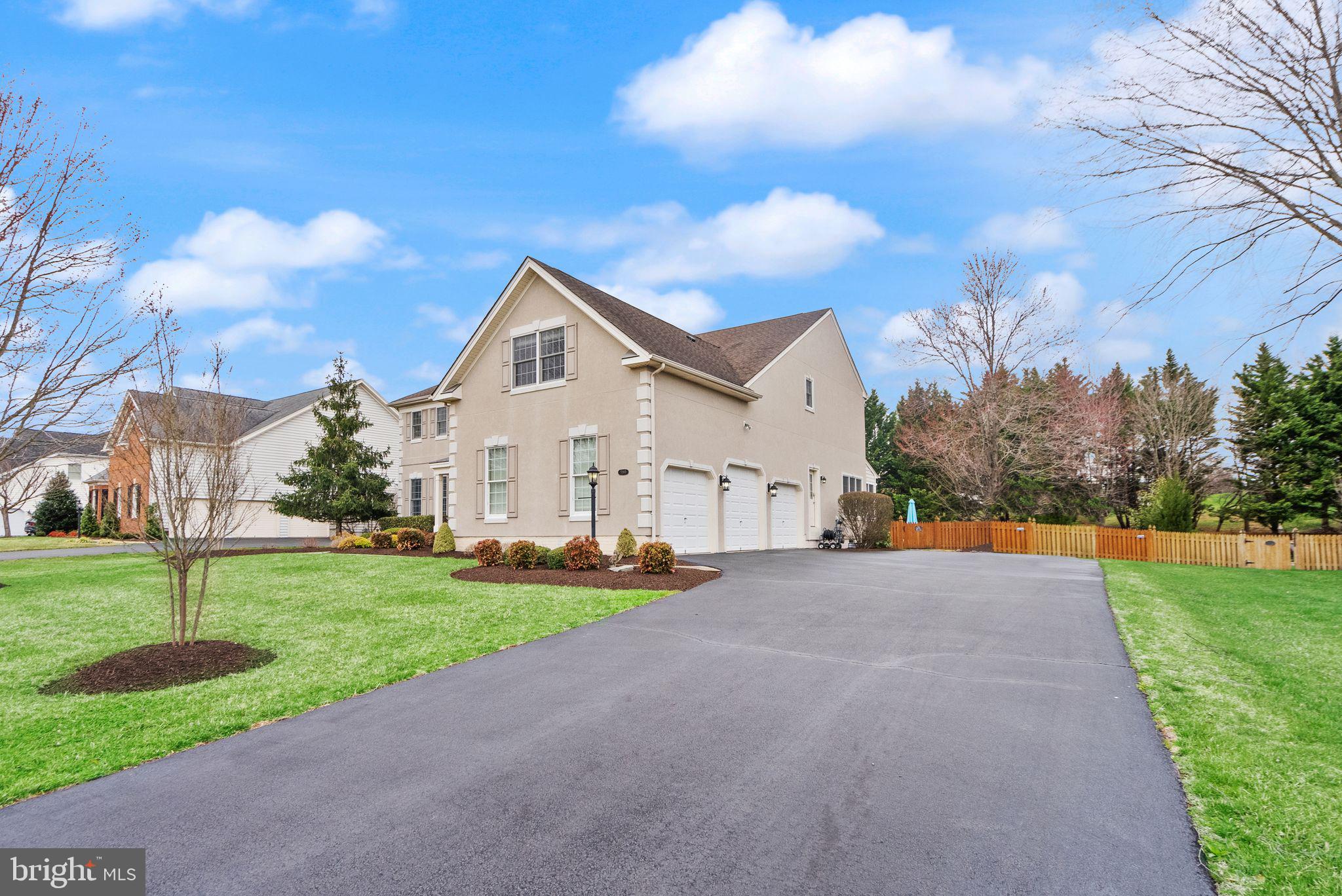 5360 WALKERTON COURT