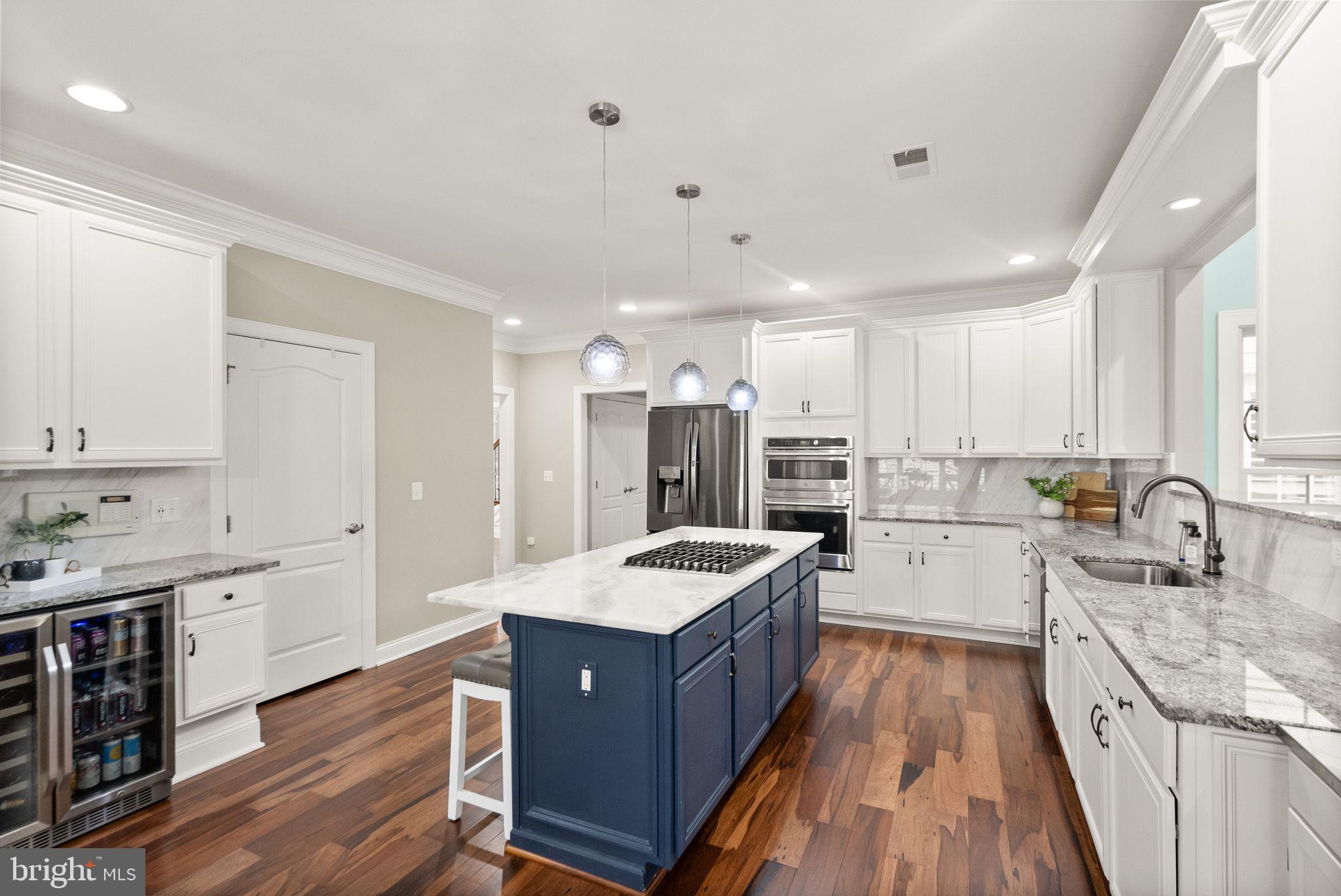 5360 WALKERTON COURT