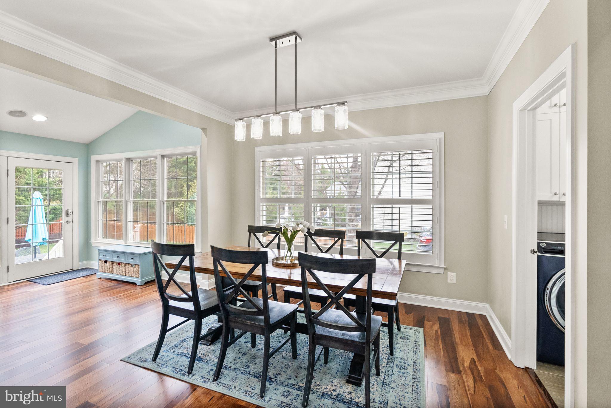 5360 WALKERTON COURT