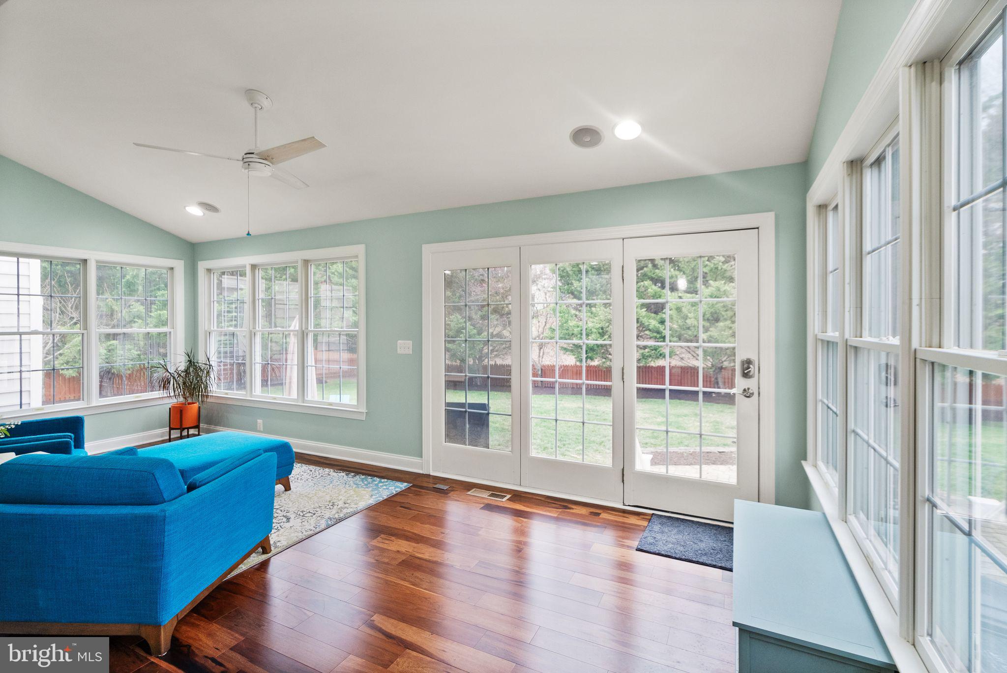 5360 WALKERTON COURT