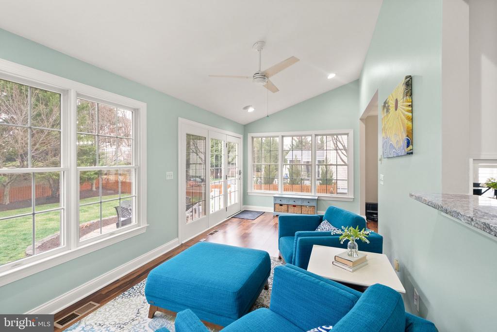 5360 WALKERTON COURT