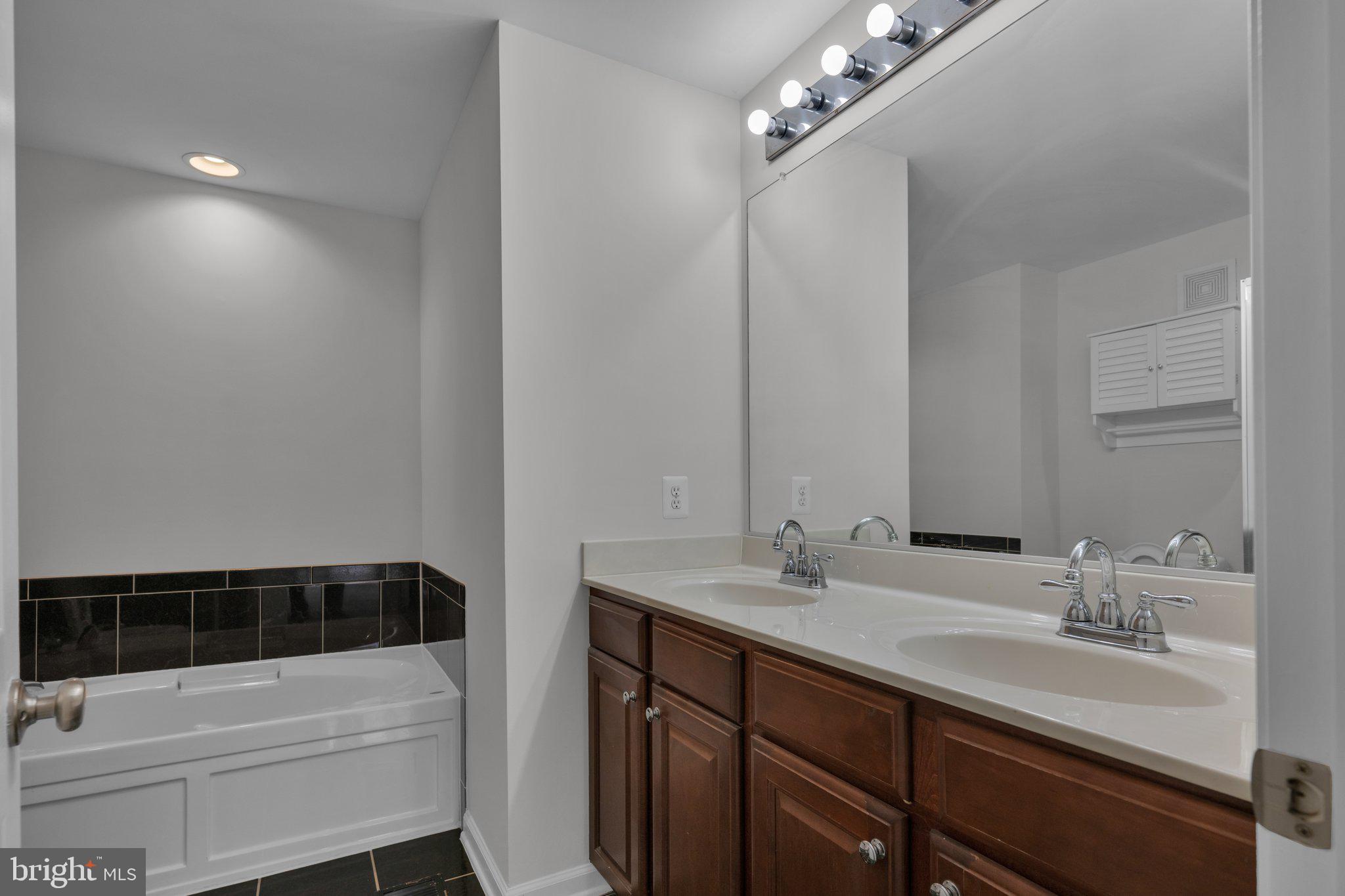 6254 WOODRUFF SPRINGS WAY