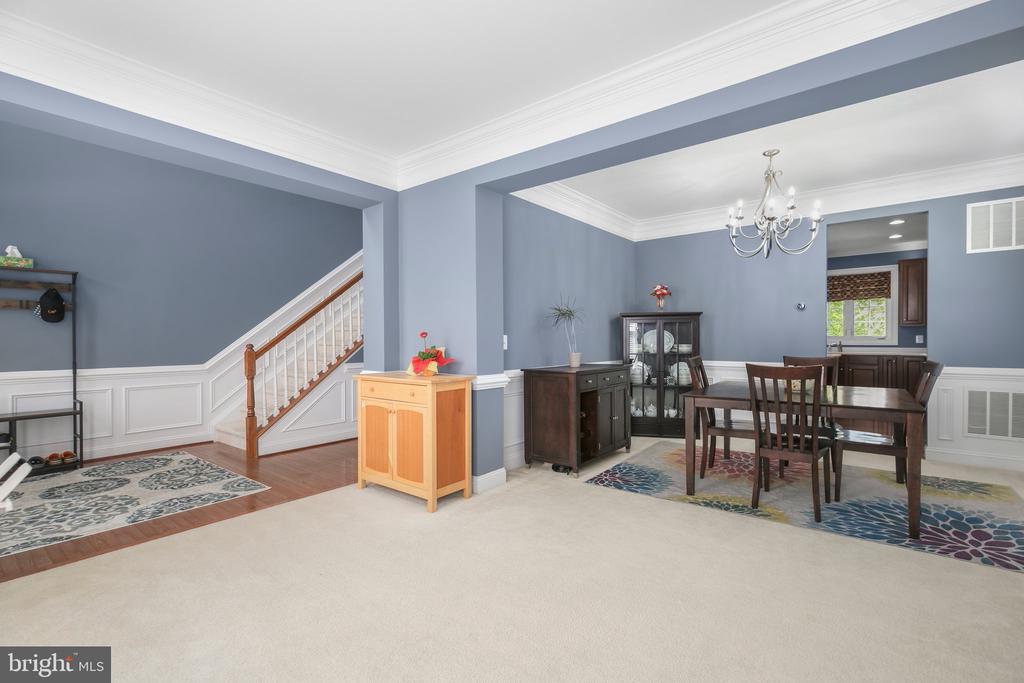 16124 WOODLEY HILLS ROAD