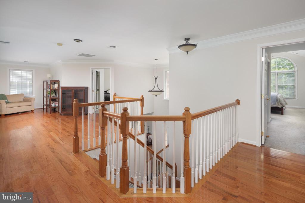 5510 HILLSMAN FARM LANE