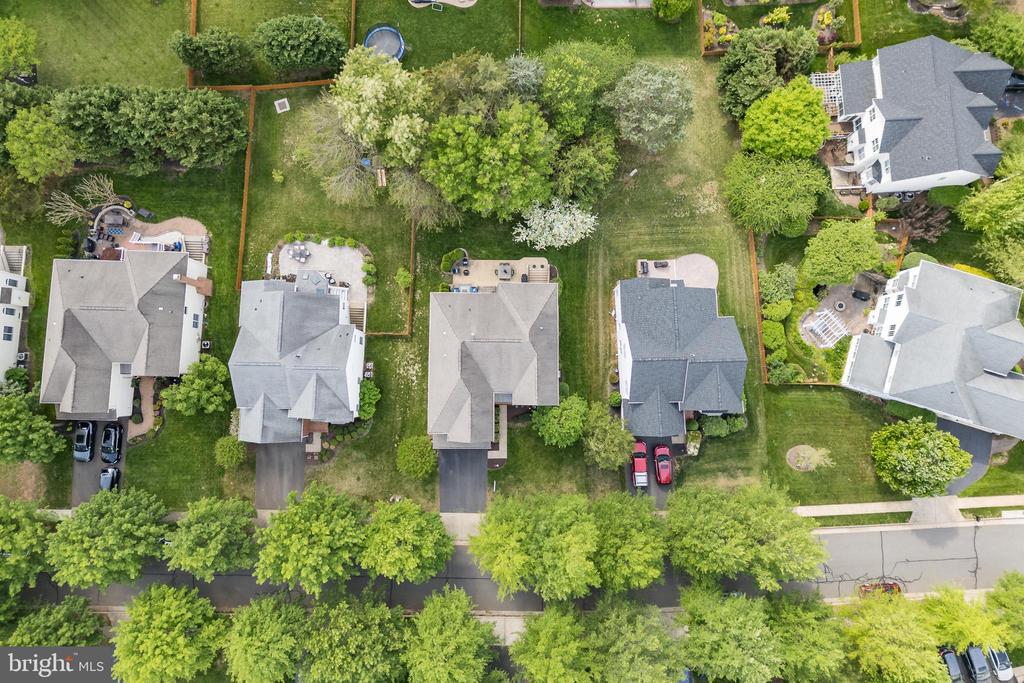 5510 HILLSMAN FARM LANE