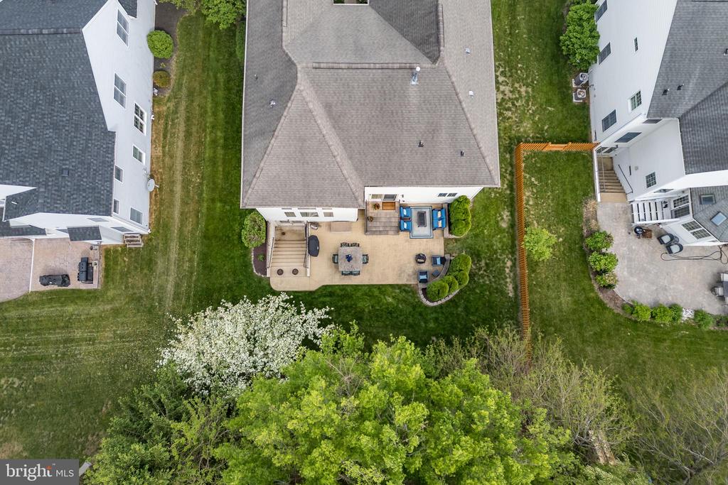5510 HILLSMAN FARM LANE