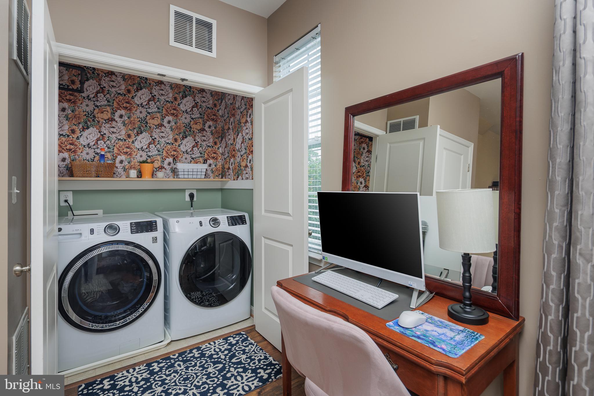 9204 ALVYN LAKE CIRCLE