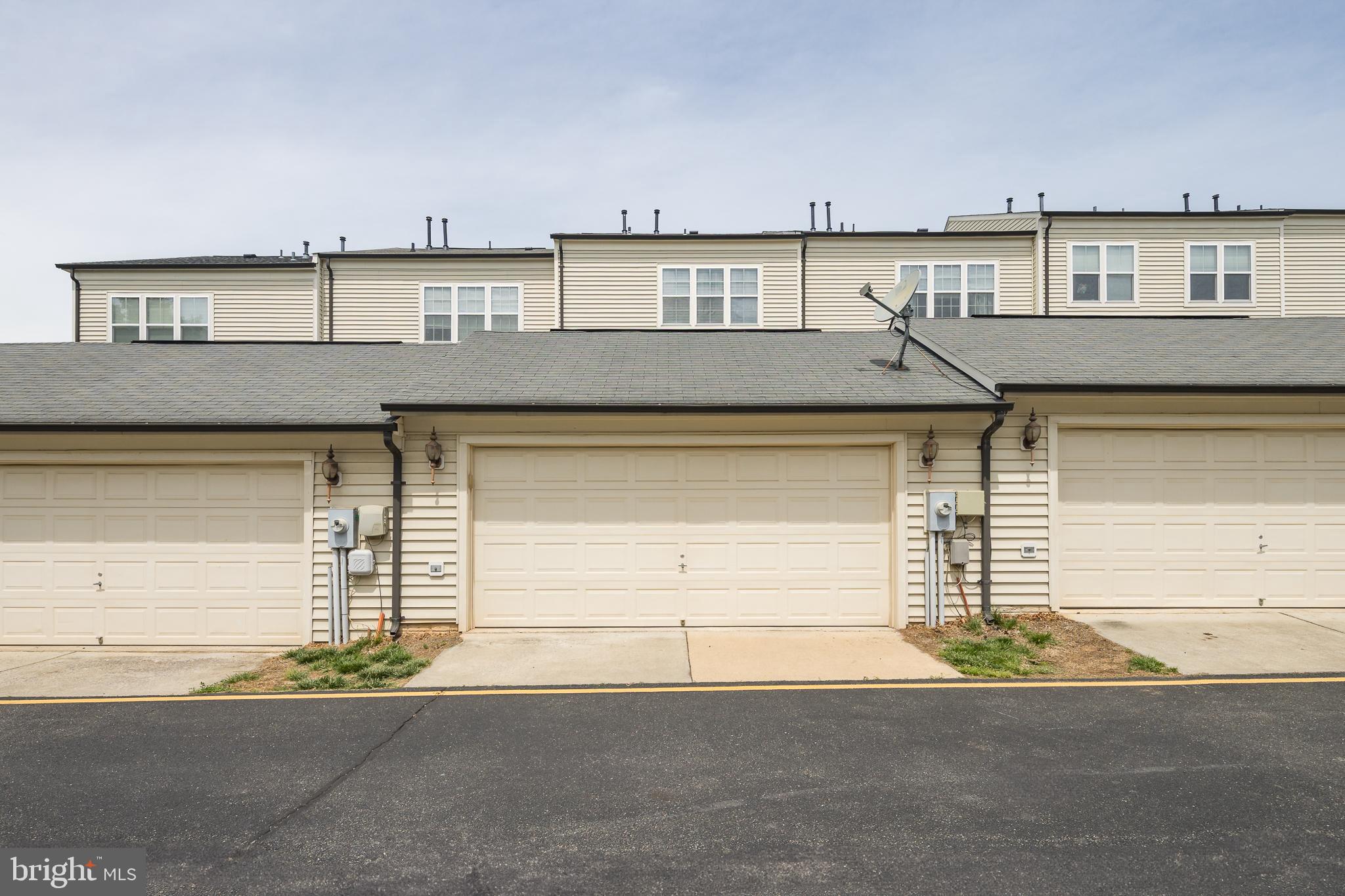 9204 ALVYN LAKE CIRCLE