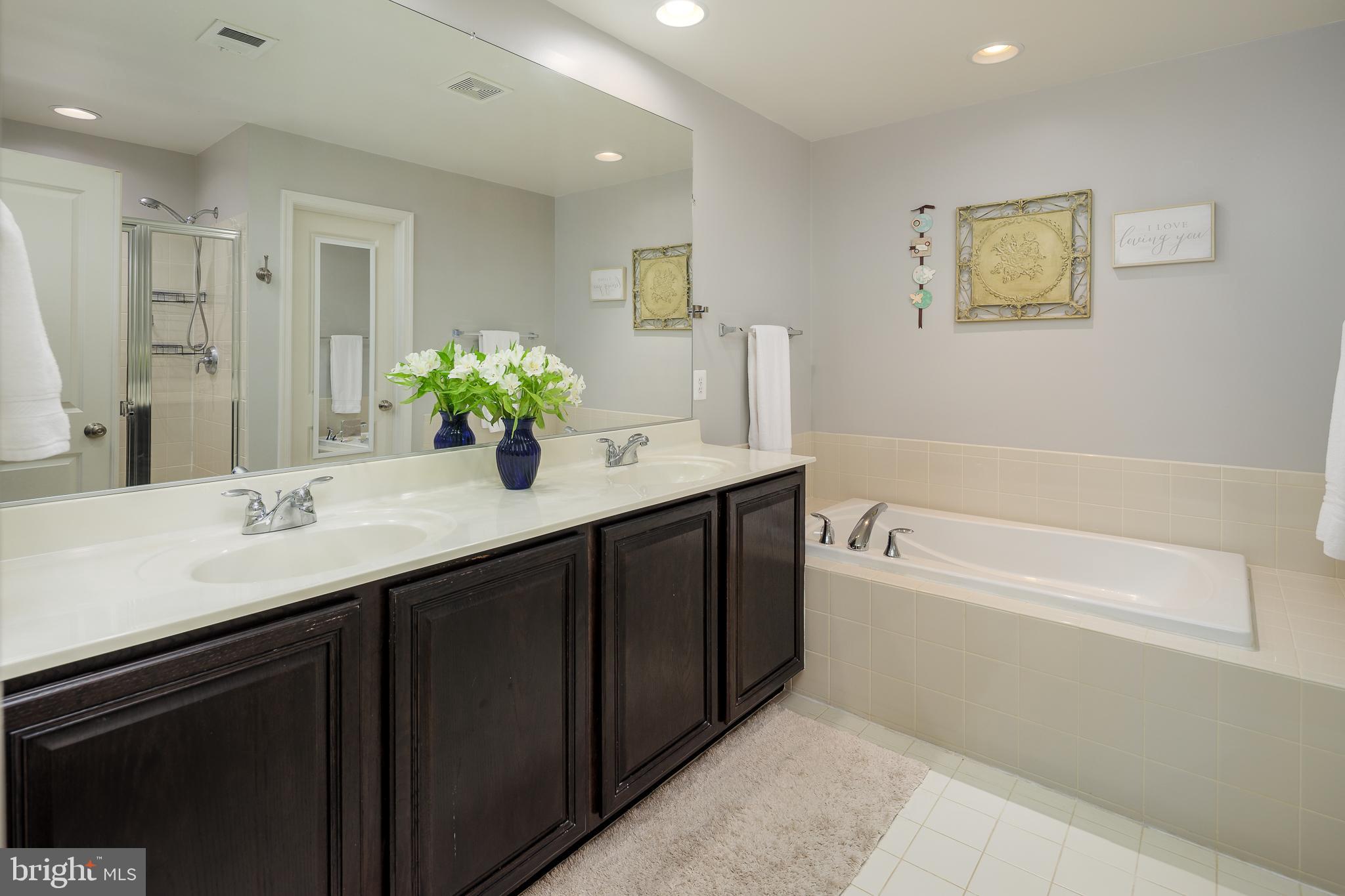 9204 ALVYN LAKE CIRCLE