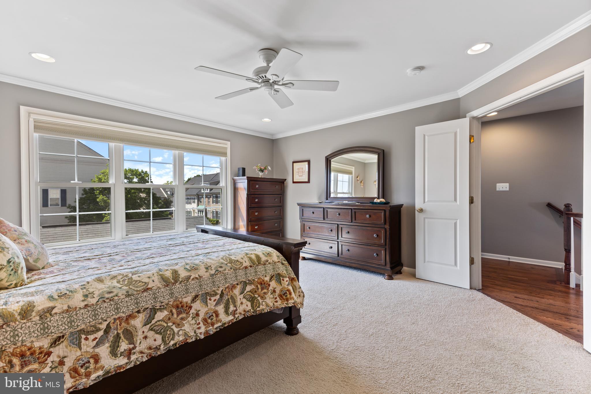 9146 RIBBON FALLS LOOP