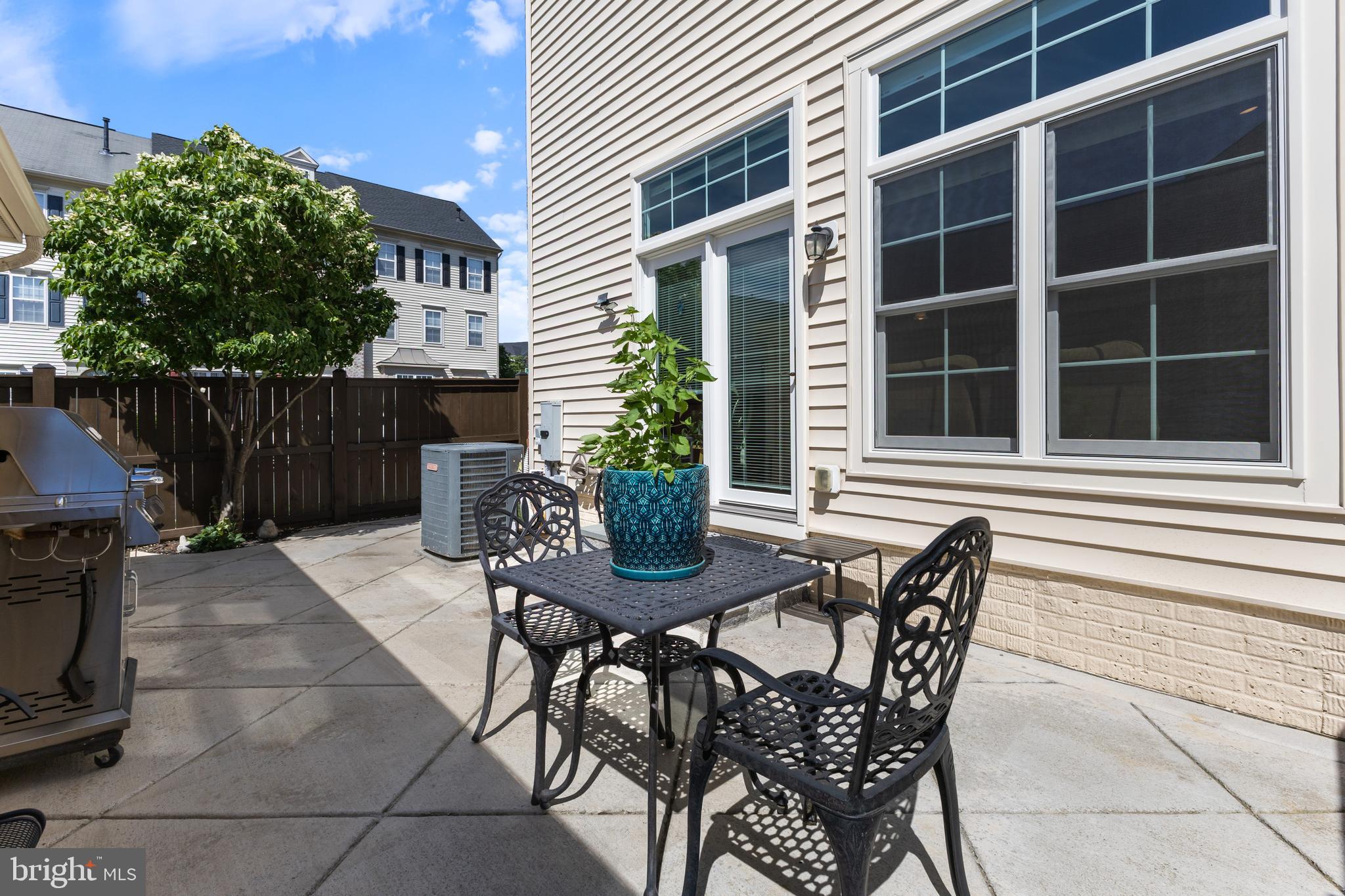 9146 RIBBON FALLS LOOP