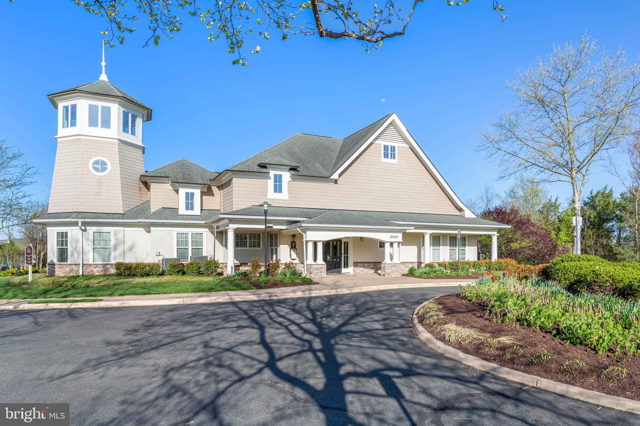 9146 RIBBON FALLS LOOP