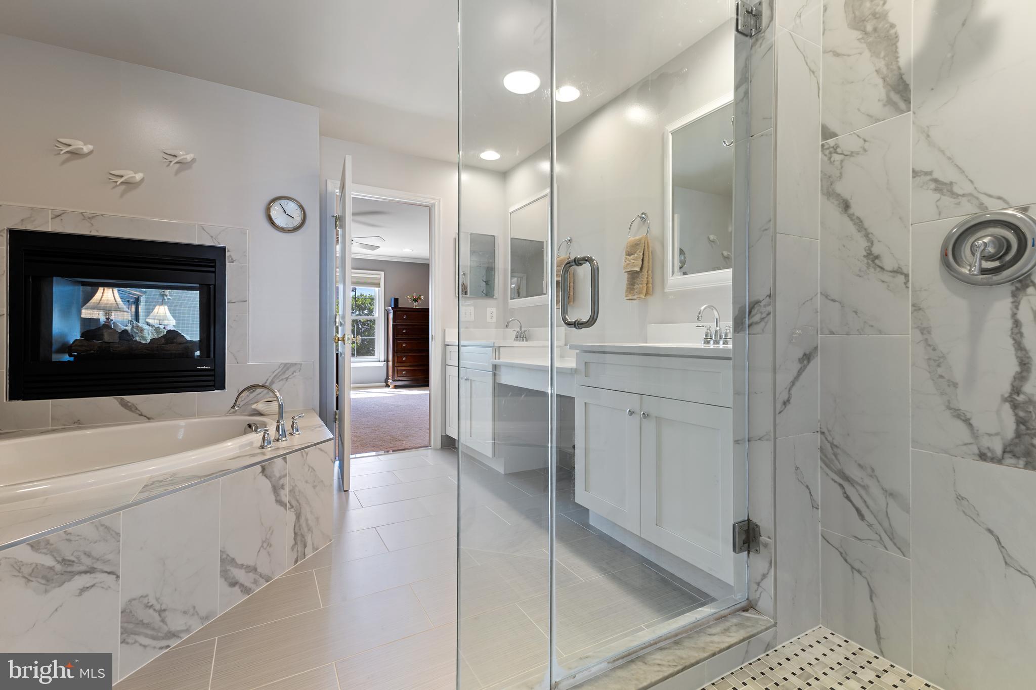 9146 RIBBON FALLS LOOP