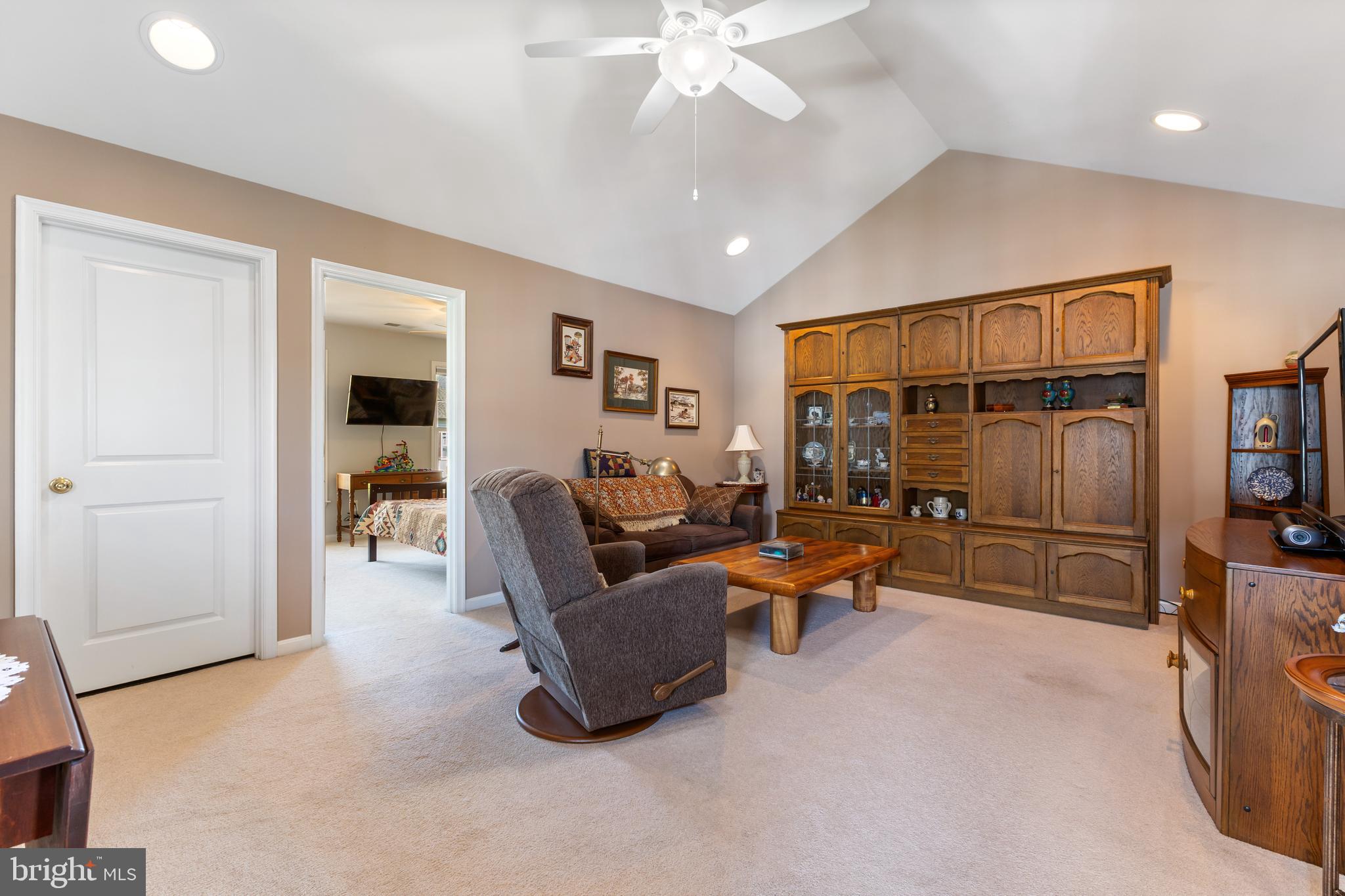 9146 RIBBON FALLS LOOP