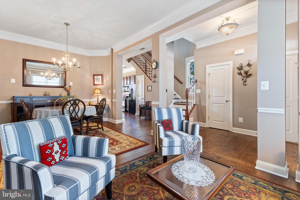 9146 RIBBON FALLS LOOP
